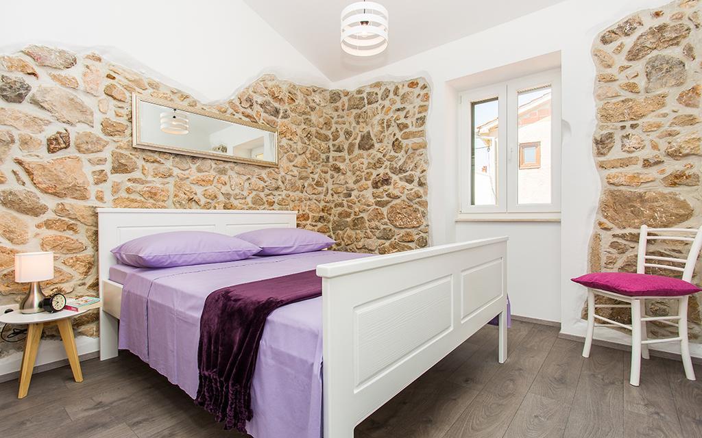 Apartman Bonaca Vrbnik Ngoại thất bức ảnh