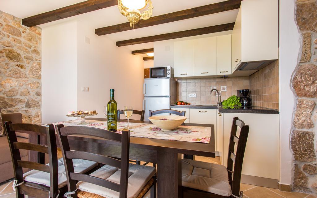 Apartman Bonaca Vrbnik Ngoại thất bức ảnh