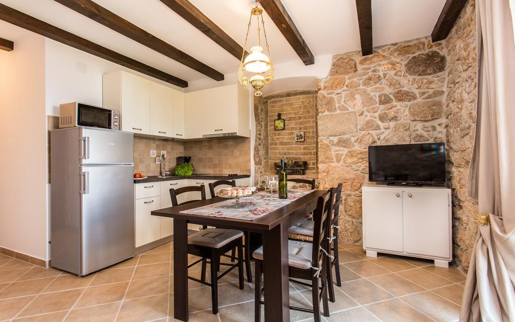 Apartman Bonaca Vrbnik Ngoại thất bức ảnh