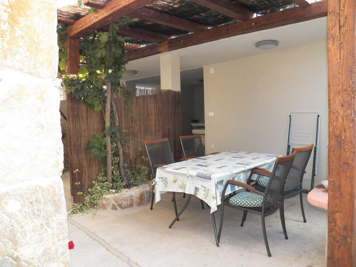 Apartman Bonaca Vrbnik Ngoại thất bức ảnh
